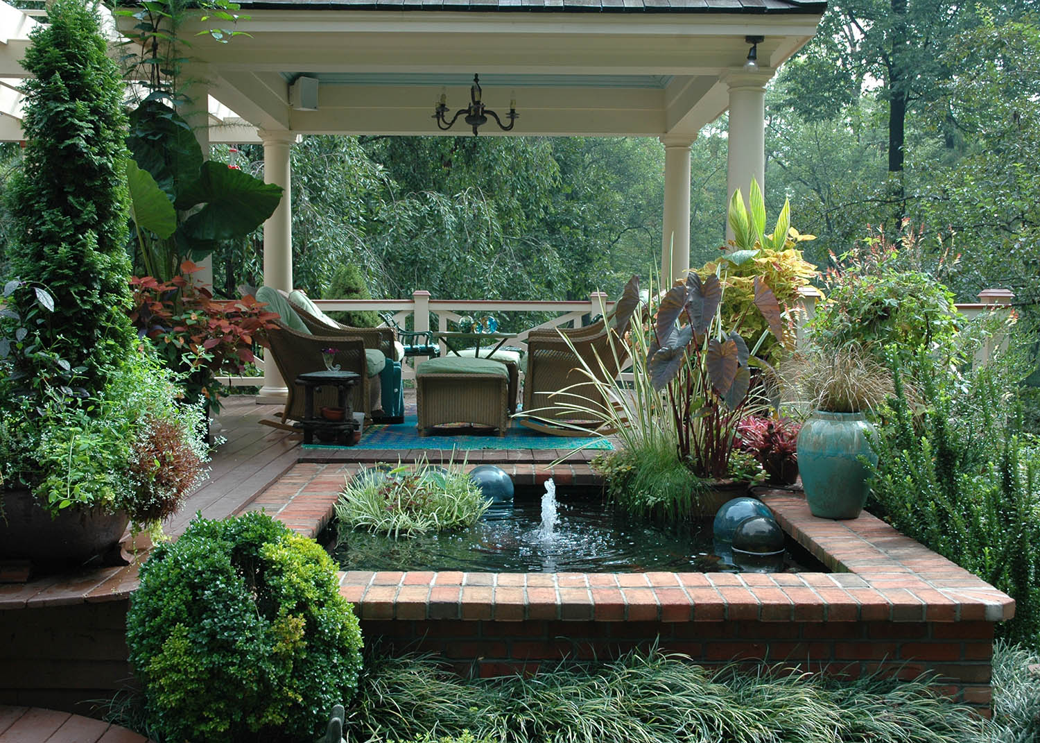 create a tropical outdoor space