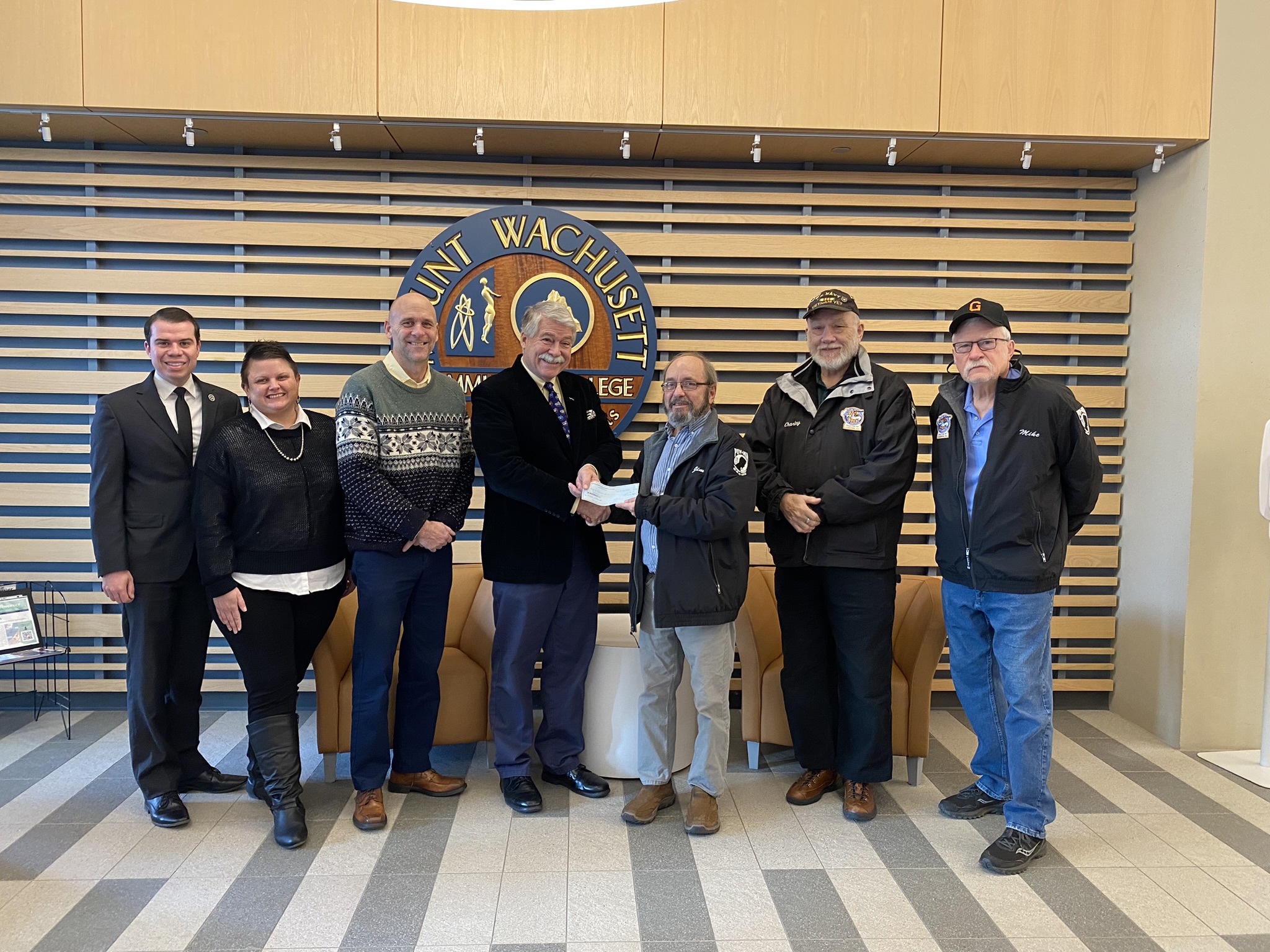 VVA members donate to MWCC