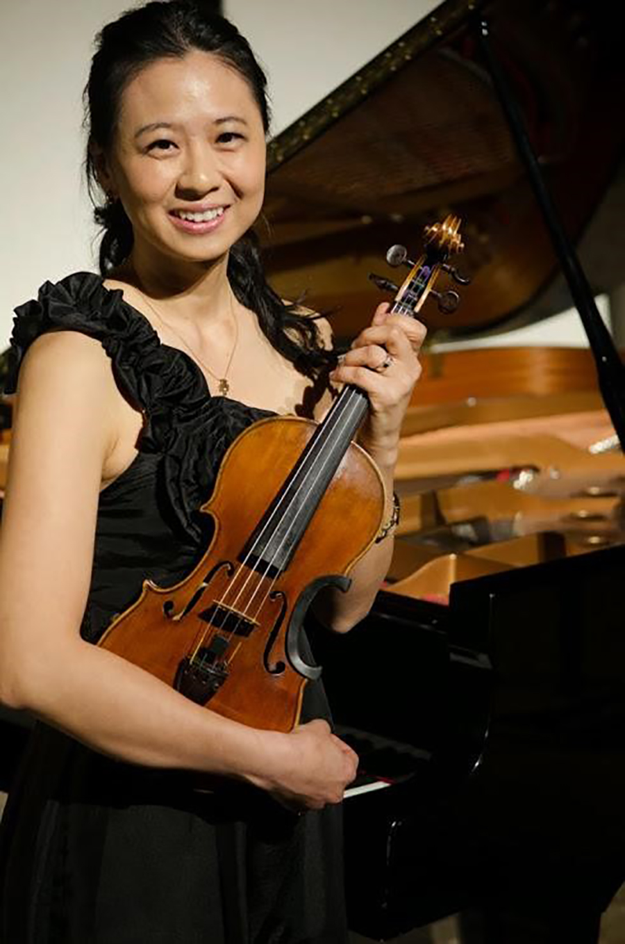 violinist Pamela Liu