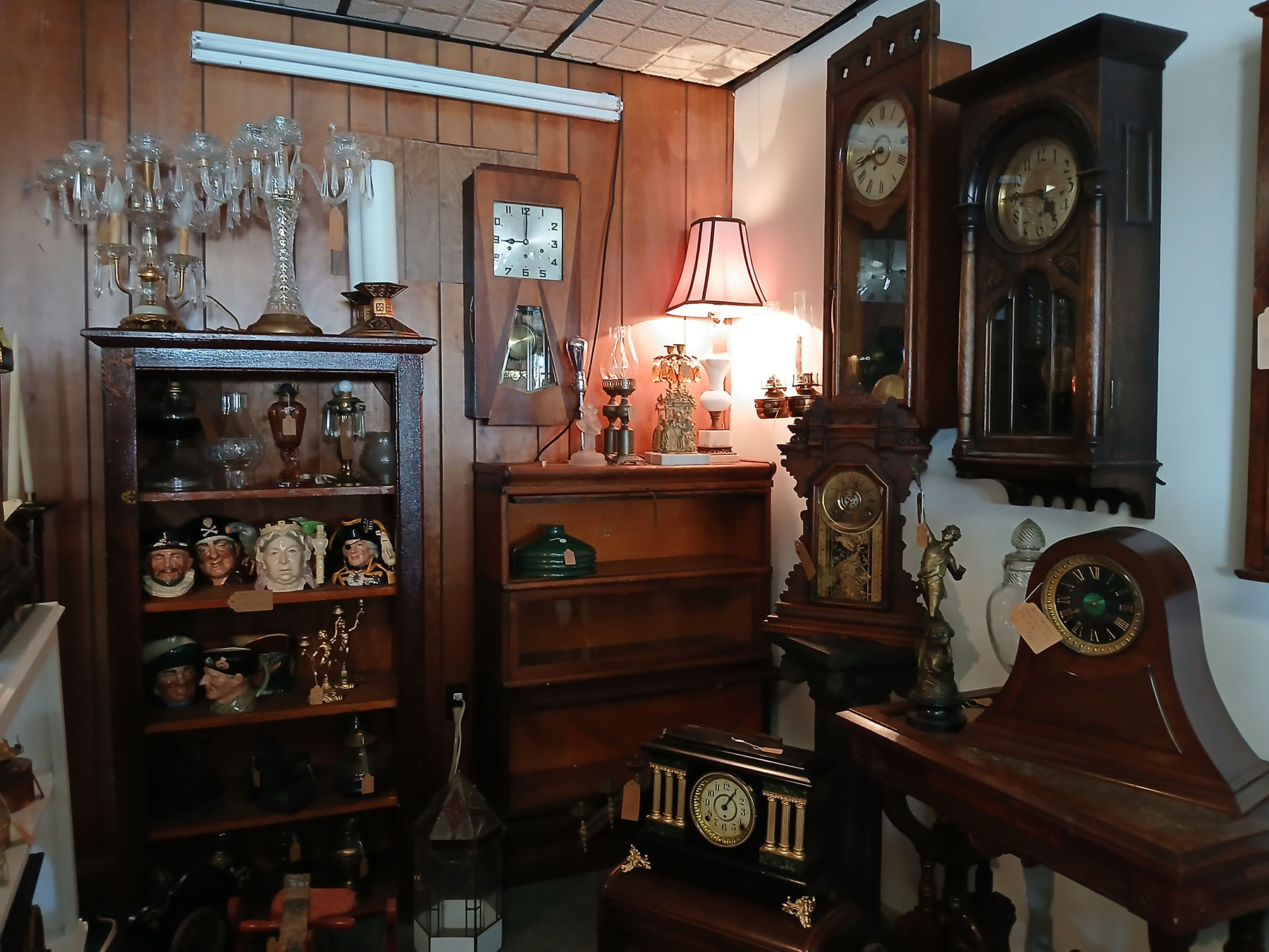 Sleepy Haulers Antiques Store