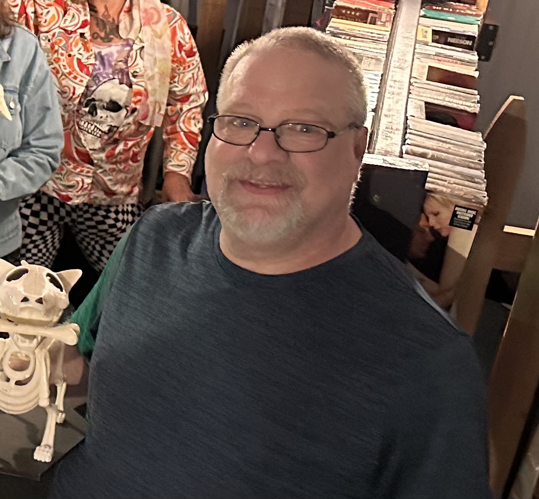 Douglas M Dintinosanto